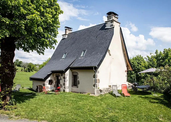 Maison Typique Des Monts Du Cantal